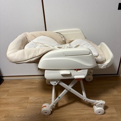 コンビ　手動ベビーラック／ハイローチェアの画像