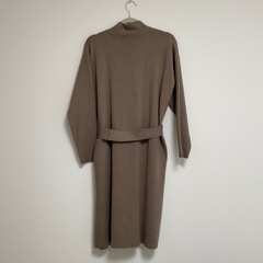 ユニクロ UNIQLO レディース ロングコート ニット ベルト付きの画像