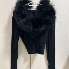 ファー付きY2Kケーブルニットパーカー（レディース）の画像