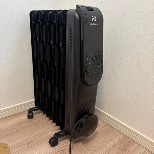 Electrolux オイルヒーター (やん) 新静岡の季節、空調家電《オイル