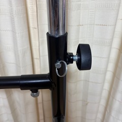 ぶらさがり　
健康器具　懸垂　フィットネスの画像