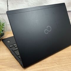 美品〉046 Fujitsu Lifebook U9310/E 8GB/SSD256 第10世代 office2024 軽量　ノートパソコンの画像