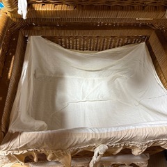 藤のタンスの画像