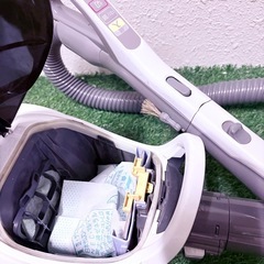 🌸お取引決定🌸 🌈💎軽量＆強力吸引！三菱電機 Be-K TC-FJ1JE7 紙パック式掃除機✨クリーン排気・ハイパワー・中古・すぐ使える紙パック入り🕊️お掃除ラクラク家電をお得に♪600円🎁の画像