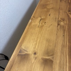 LOWYAダイニングテーブルの画像