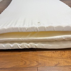 ミツ折マットレス シミ汚れありの画像