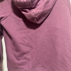 ユニクロ　パーカーの画像