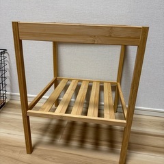 サイドテーブルの画像