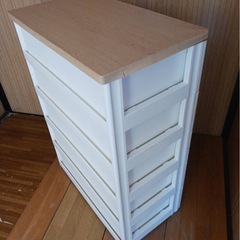 5段タンスの画像