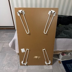 折りたたみテーブルの画像