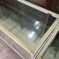 店舗用 ガラスショーケース 各種 2台あります 宝石やアクセサリー展示に 120cm幅&90cm幅 奥行45cm高さ91cmの画像