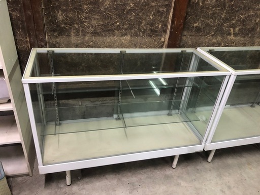 店舗用 ガラスショーケース 各種 2台あります 宝石やアクセサリー展示に 120cm幅&90cm幅 奥行45cm高さ91cm