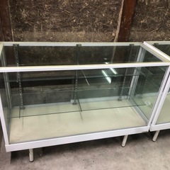 店舗用 ガラスショーケース 各種 2台あります 宝石やアクセサリー展示に 120cm幅&90cm幅 奥行45cm高さ91cmの画像