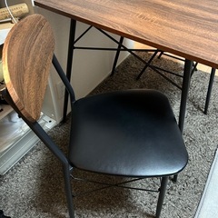 テーブル イス2脚の画像