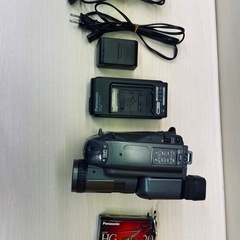 Panasonic ビデオカメラ パナソニック　Ｓ－ＶＨＳＣ　　ビデオカメラ NV-S100 DC6V/4.8V 8.3WアダプターＶＷ－ＡＳ５　動作確認済みの画像