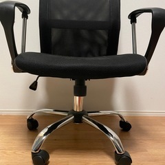 デスクチェア　黒の画像