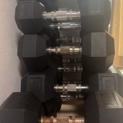 ダンベル筋トレ器具の画像