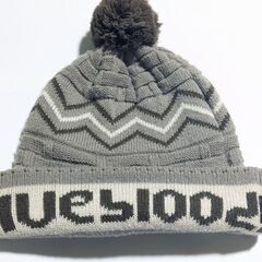 BLUEBLOOD ボンボン付き　ニット帽　ビーニーの画像