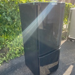 北九州市内配送無料　保証付き 三菱MR-P15E-B1 冷蔵庫 Pシリーズ サファイアブラック [146L /2ドア /右開きタイプ] の画像