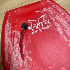 MOREY ボディボード　赤の画像