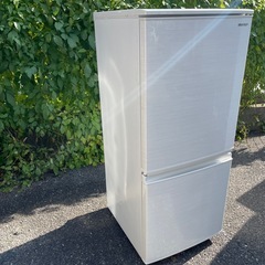 北九州市内配送無料　保証付き SJ-D14E-W 冷蔵庫 ホワイト系 [137L /2ドア /右開き/左開き付け替えタイプ]の画像