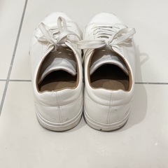 ZARA ザラ メンズ スニーカー ホワイト 40の画像