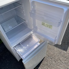 北九州市内配送無料　保証付き シャープSJ-D14B-W 冷蔵庫 ホワイト系 [137L /2ドア /右開き/左開き付け替えタイプ]の画像