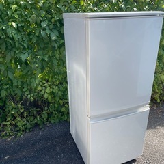 北九州市内配送無料　保証付き シャープSJ-D14B-W 冷蔵庫 ホワイト系 [137L /2ドア /右開き/左開き付け替えタイプ]の画像