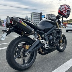 検2年！トライアンフストリートトリプル675の画像