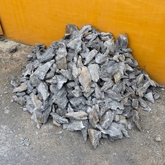あげます ロックガーデン 敷石 庭石 踏石 岩 花壇などに使いませんか？の画像