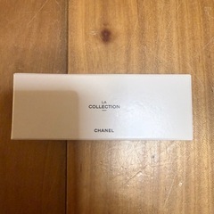 【新品】CHANEL ラコレクション ノベルティ スマホ コードホルダーの画像