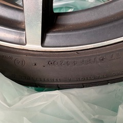 お得‼️タイヤホイール4本セットバリ溝
の画像