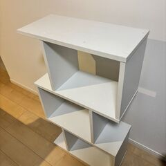 【引取限定】収納棚の画像