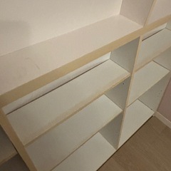 大きめの本棚の画像