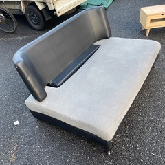 配送可能 ニトリ　2人掛けソファ 布張りタイプ の画像