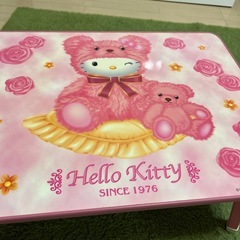 Hello kitty☆折りたたみテーブルの画像