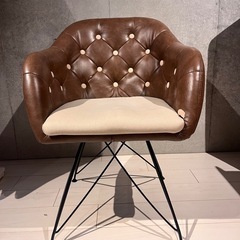 レトロデザインチェアーの画像