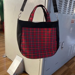 【ハンドメイド】ショルダーバッグ 黒×赤のタータンチェック1128新品未使用の画像