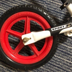 幼児用自転車の画像