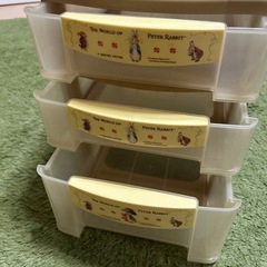 Peter rabbit3段ケースの画像