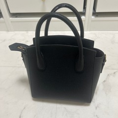 CHARLES&KEITHの画像