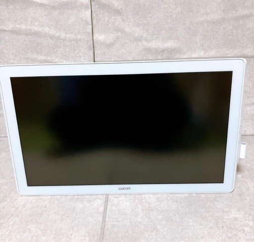 ワコム　wacom 液晶ペンタブレット　23.8型