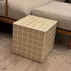 Little Rooms  タイルテーブルの画像