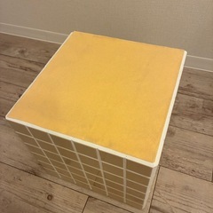 Little Rooms  タイルテーブルの画像