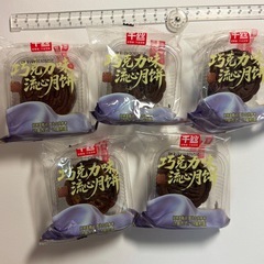 チョコパイ　流心月饼　チョコレート　巧克力　月餅　焼き菓子 （5個セット） の画像