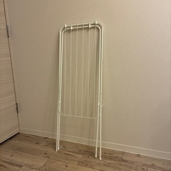 物干しラックの画像