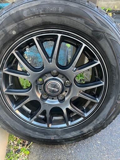 スタッドレスタイヤ　ホイール付き