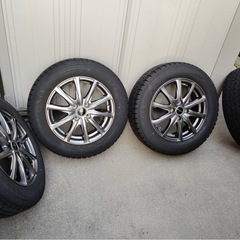 スタッドレスタイヤの画像