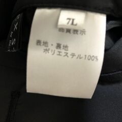 新品・未着用！超大きいサイズ７Ｌのシングルトレンチコート黒の画像
