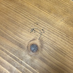 ダイニングテーブルの画像